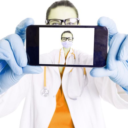 la comunicazione medica sui social